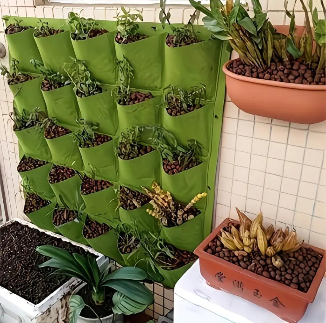 18 pocket vertical gardening mat - Image 2